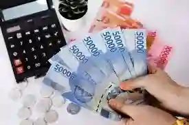 Mengurangi Pengeluaran Tidak Penting Membantu Meningkatkan Tabungan Pribadi - Mengatur finansial individu bukan