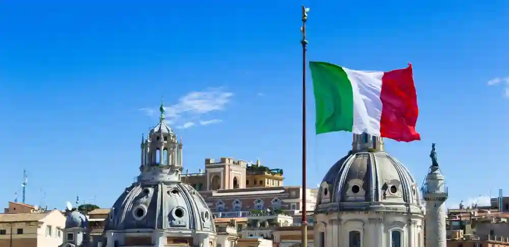 Rezim baru sedang berlangsung di Italia